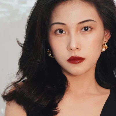 头像图片2025最火爆免费真人女