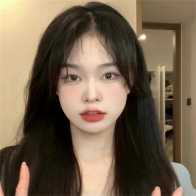 头像2025最火好看十八岁女孩