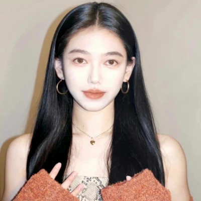头像2025最火好看十八岁女孩
