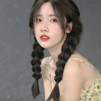 女生图片头像2025最火