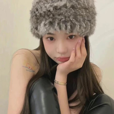 2025最火头像女生真人