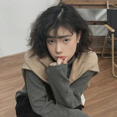 2025全新很高级的真人女头