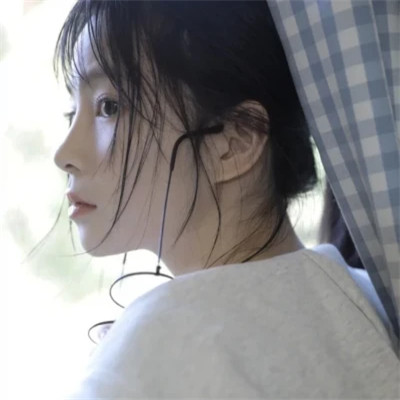 2025高清漂亮真人气质超佳女头