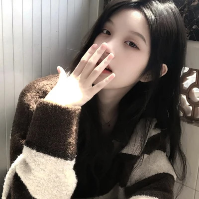 2025好看的头像图片女