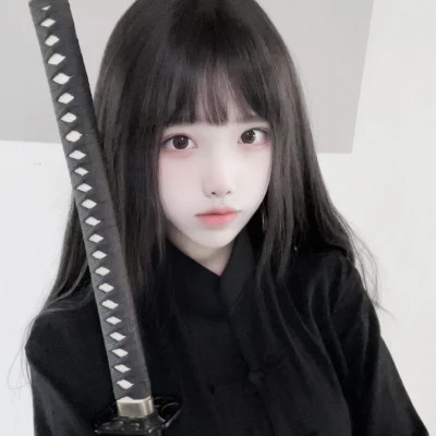 2025好看的头像图片女