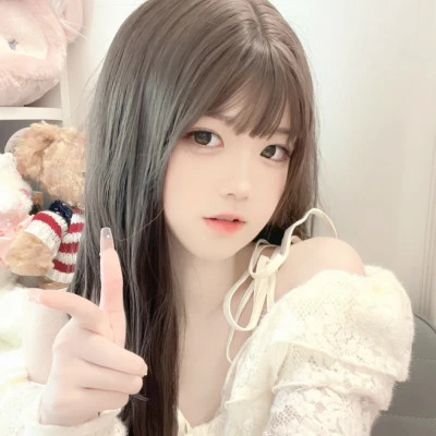 2025好看的女生qq头像