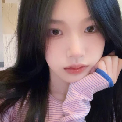 2025好看的女生qq头像