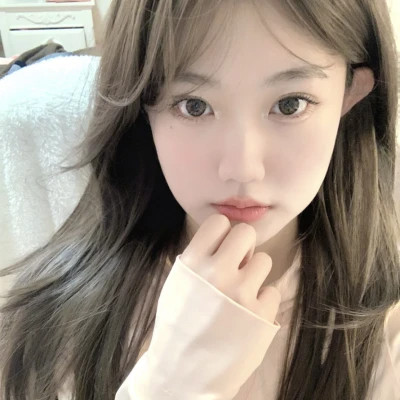 2025好看的女生qq头像