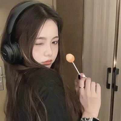 2025好看的女生qq头像