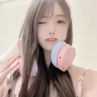 2025好看的女生qq头像
