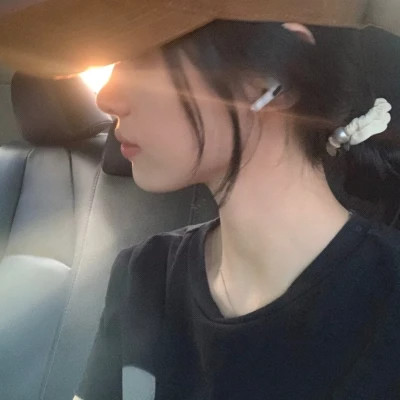 ins风真人高清女生头像