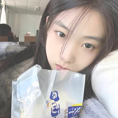 ins风真人高清女生头像