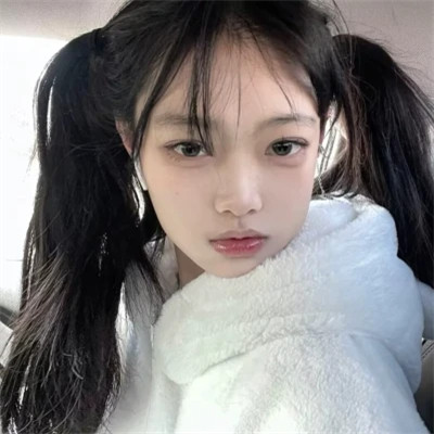 ins风真人高清女生头像