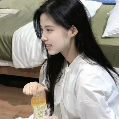 ins风真人高清女生头像