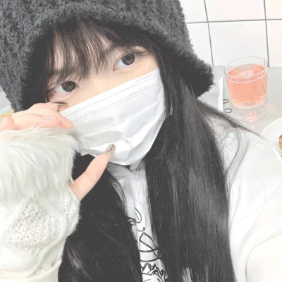 女生头像ins小众真人
