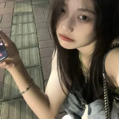 微信好看的ins头像女
