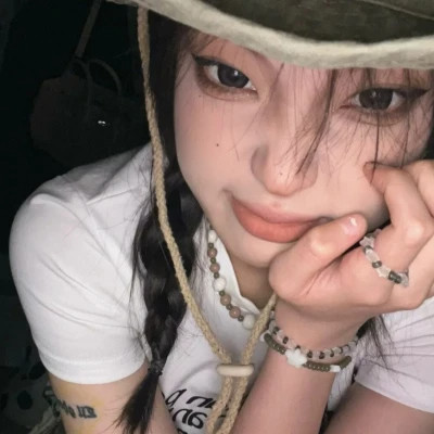 微信好看的ins头像女
