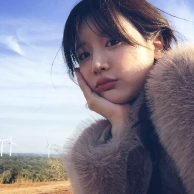 微信好看的ins头像女