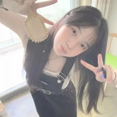 女生头像普通真人图片