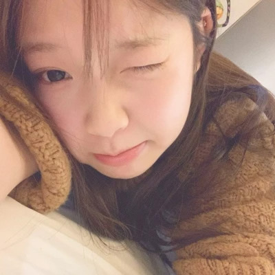 女生头像普通真人图片