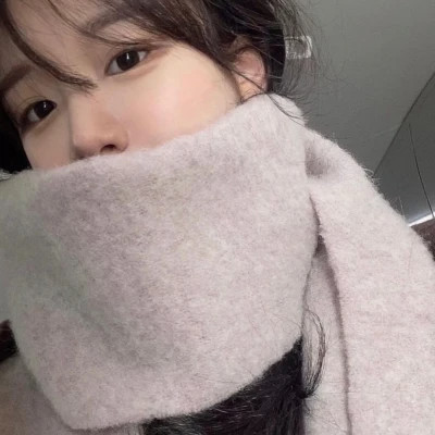 20岁女孩真人头像照片