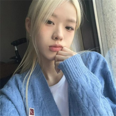 20岁女孩真人头像照片