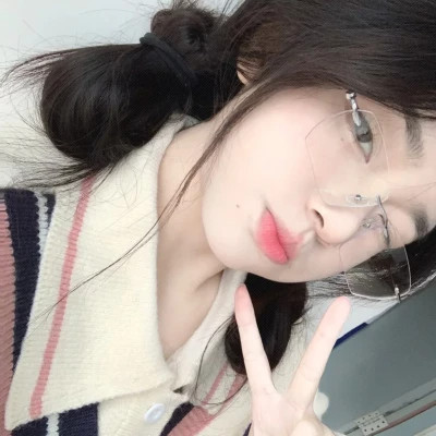 20岁女孩真人头像照片