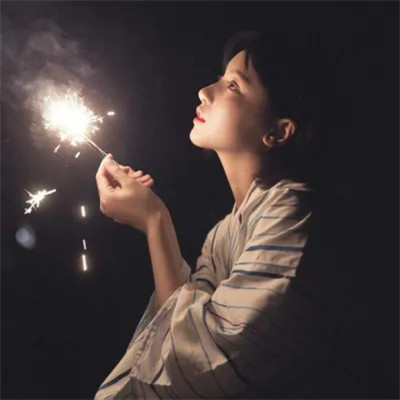 微信头像大全2025最火爆女生