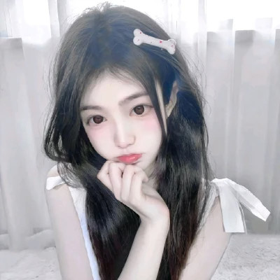 2025最流行的女生微信头像