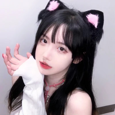 2025最流行的女生微信头像
