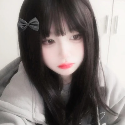 2025最流行的女生微信头像
