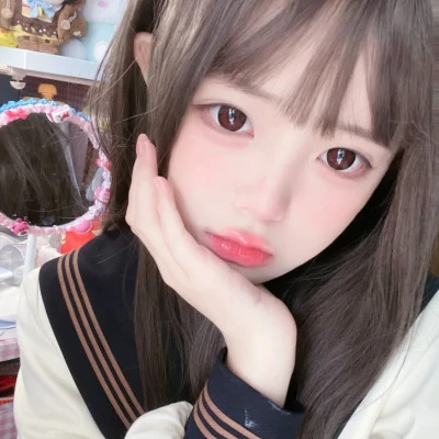 2025最流行的女生微信头像