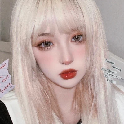 2025最流行的女生微信头像