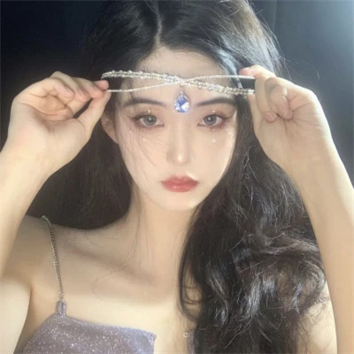 2025年最流行女生微信头像