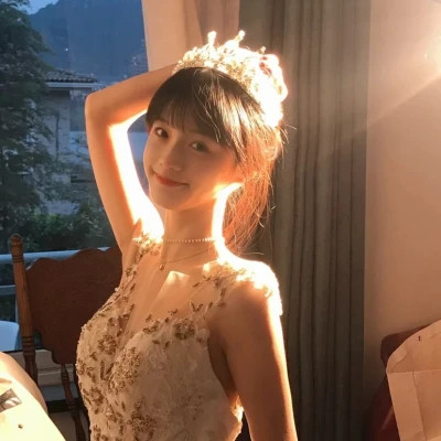 微信头像漂亮大方女生