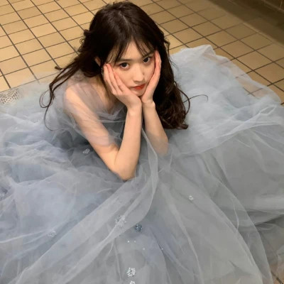 微信头像漂亮大方女生