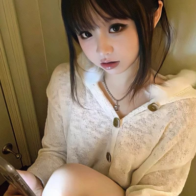 真人女生独一无二的头像