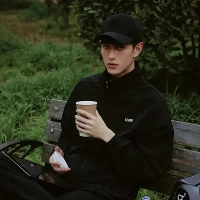 2025年好看的微信头像男
