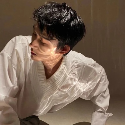 2025年好看的微信头像男
