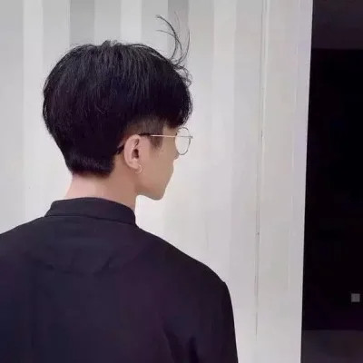 2025年专属头像男