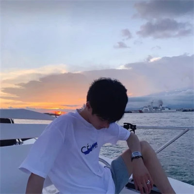 2025年适合男生头像新款帅气