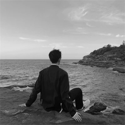 黑白帅气男生头像照片