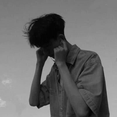 黑白帅气男生头像照片