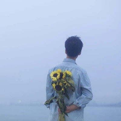 2025年最火帅气男生QQ头像