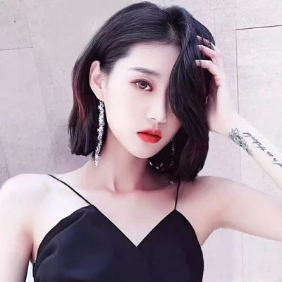 情侣头像一男一女2025