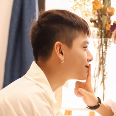 2025年情侣头像一对一男一女