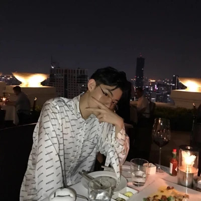 一男一女高清情侣头像图片2025最新款