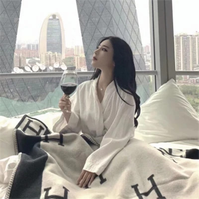 一男一女高清情侣头像图片2025最新款