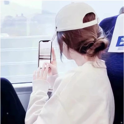 情侣头像2025最火爆一男一女