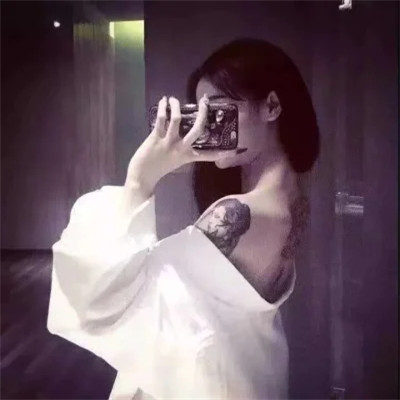 2025年最潮一男一女情侣头像